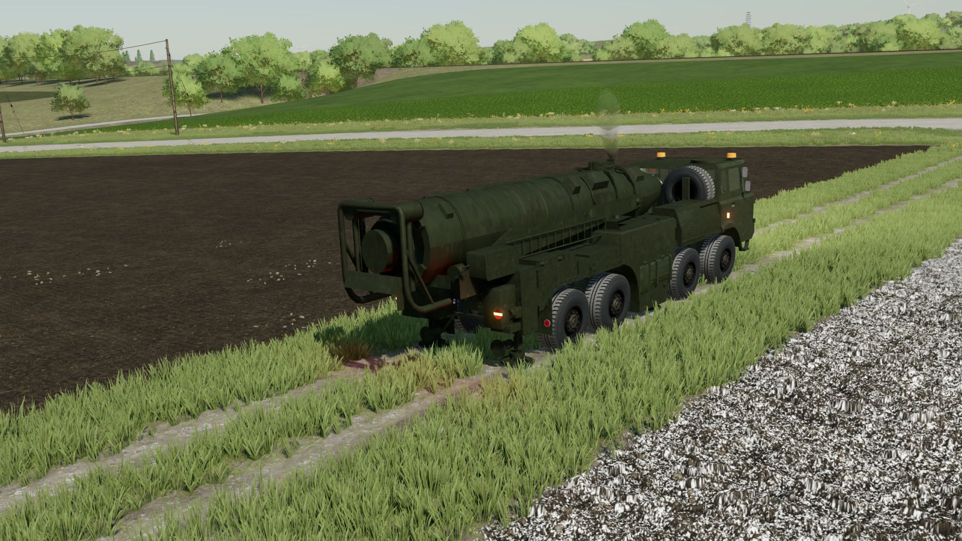 MAZ-543 Heavy Tactical Transporter MISSILE
