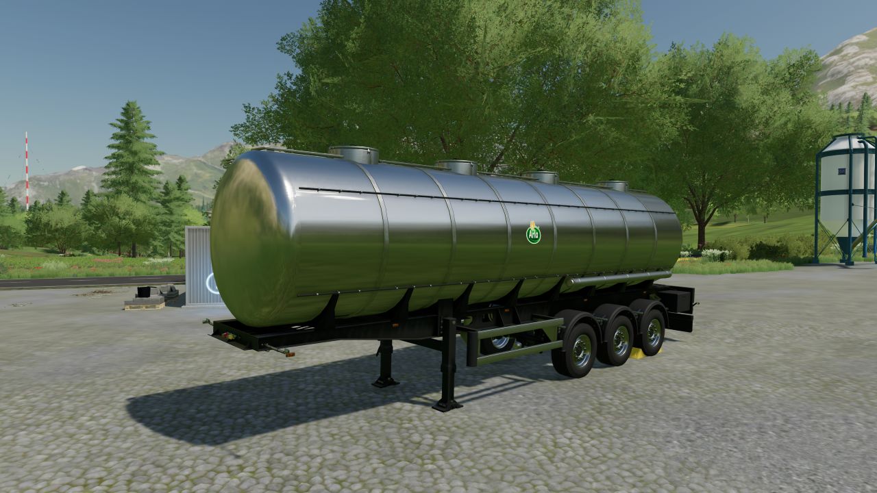 Milk trailer