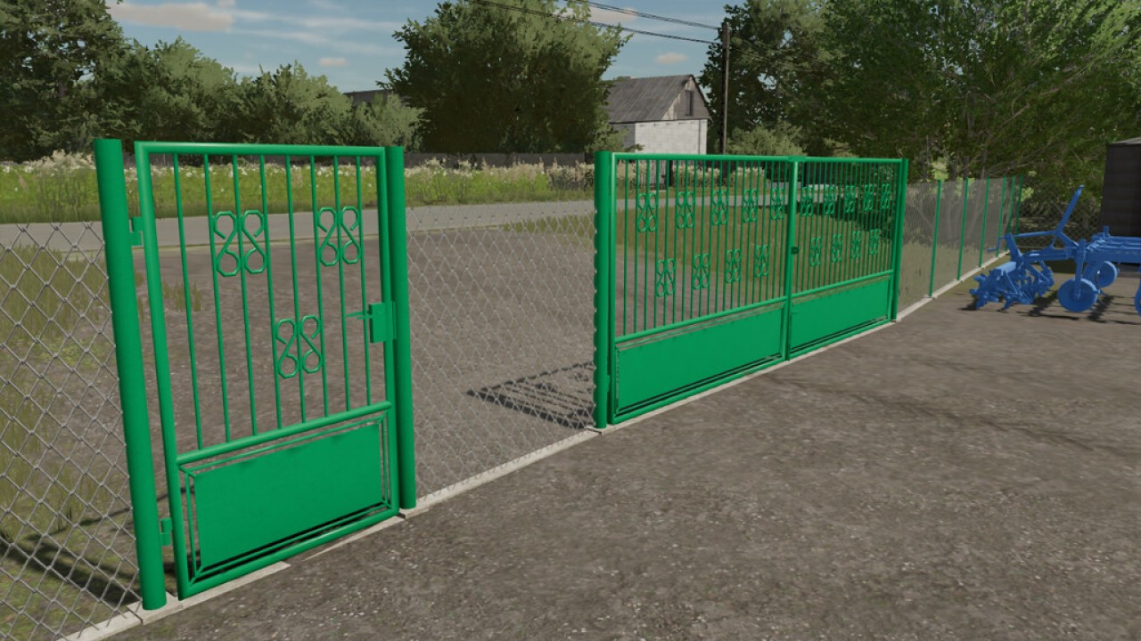 Чистый забор и ворота