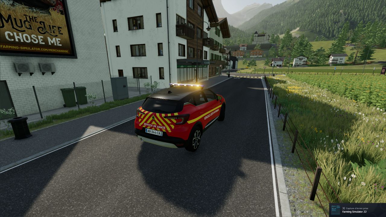 Renault Captur (French emergency)