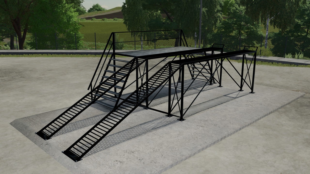 Service ramp with balcony