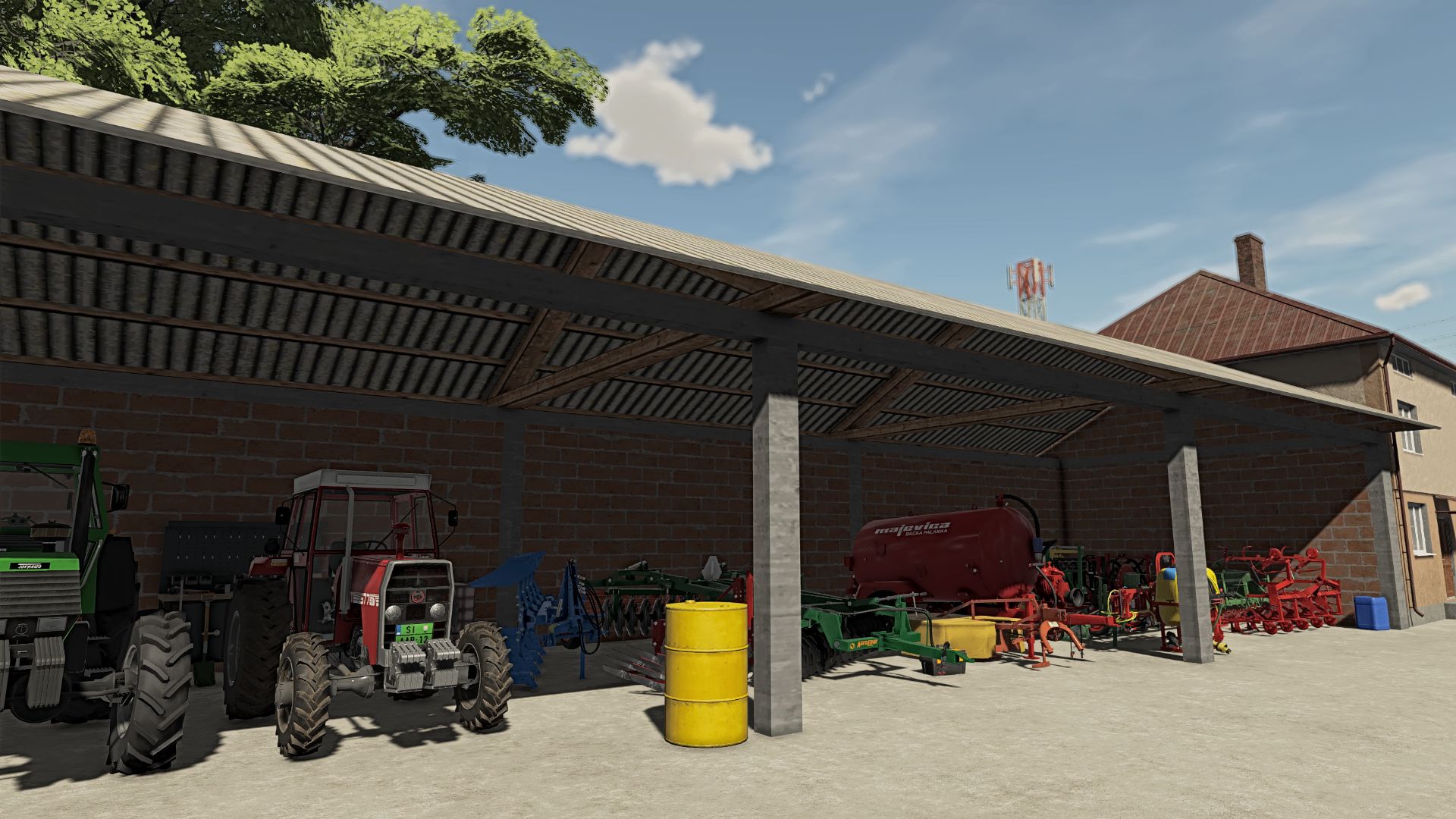 Petit hangar serbe en brique