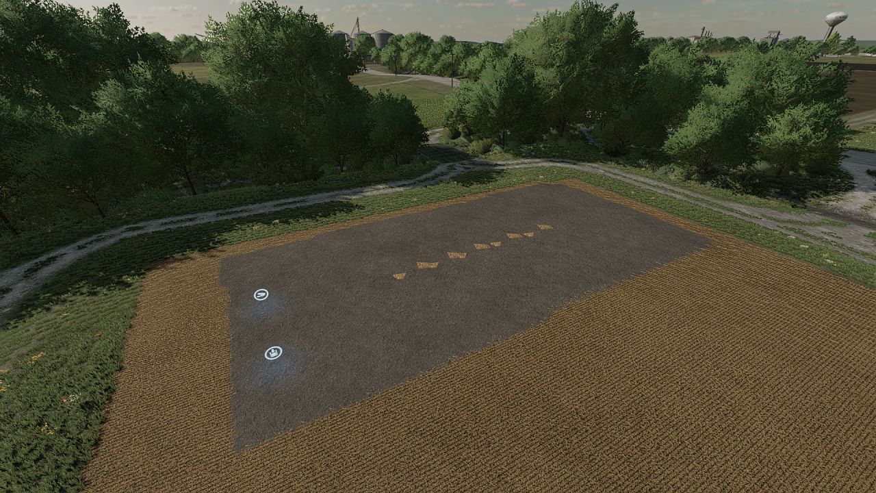 Straw silo