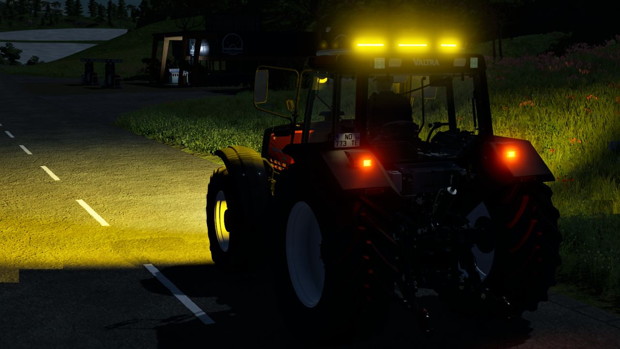 Valtra Valmet 8750 Edit