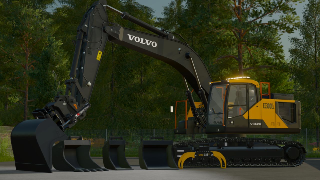 Volvo EC300 w/ rotortilt