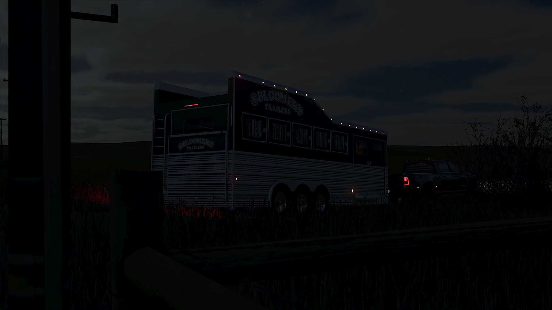 Прицеп с бампером Bloomer 5 Horse 2025 года выпуска