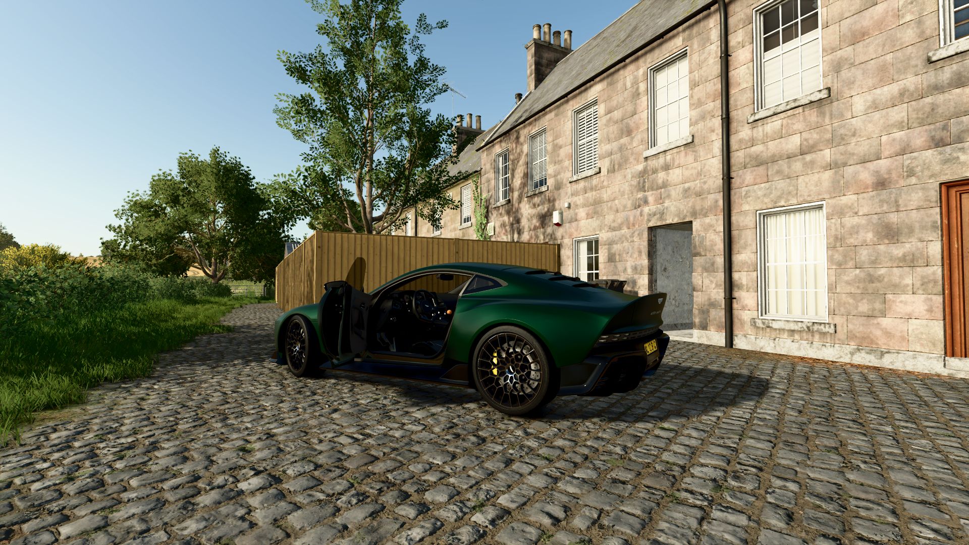 Aston Martin Valour 2024