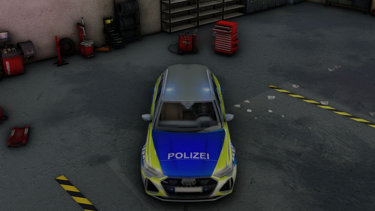 Audi RS6 police