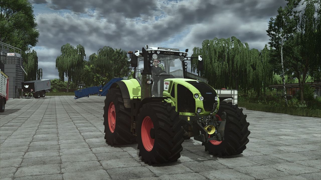 Claas Axion 900