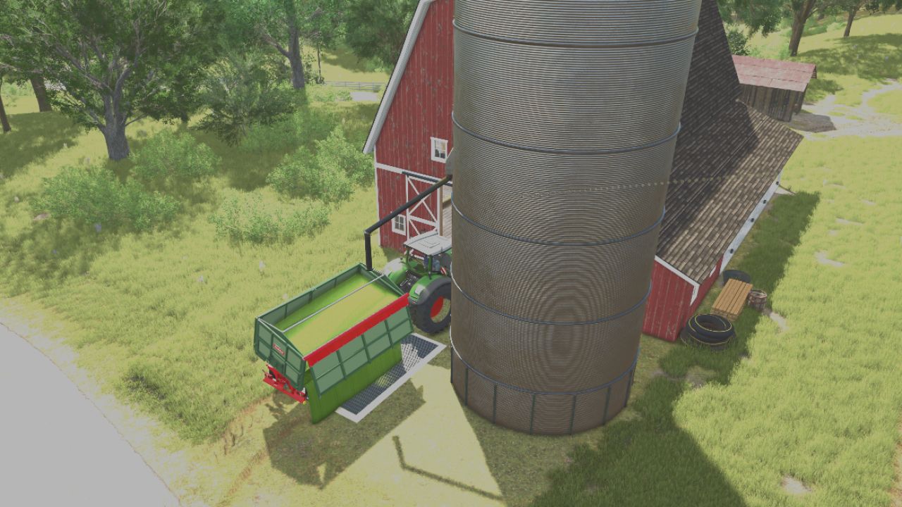 Elmcreek Farmbarn with Silo