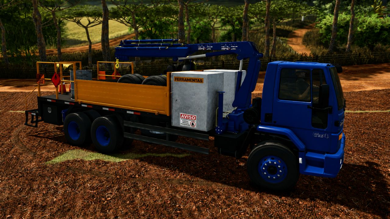 Ford Cargo Truck mit Knuckle-Boom-Kran (Reifenservice)