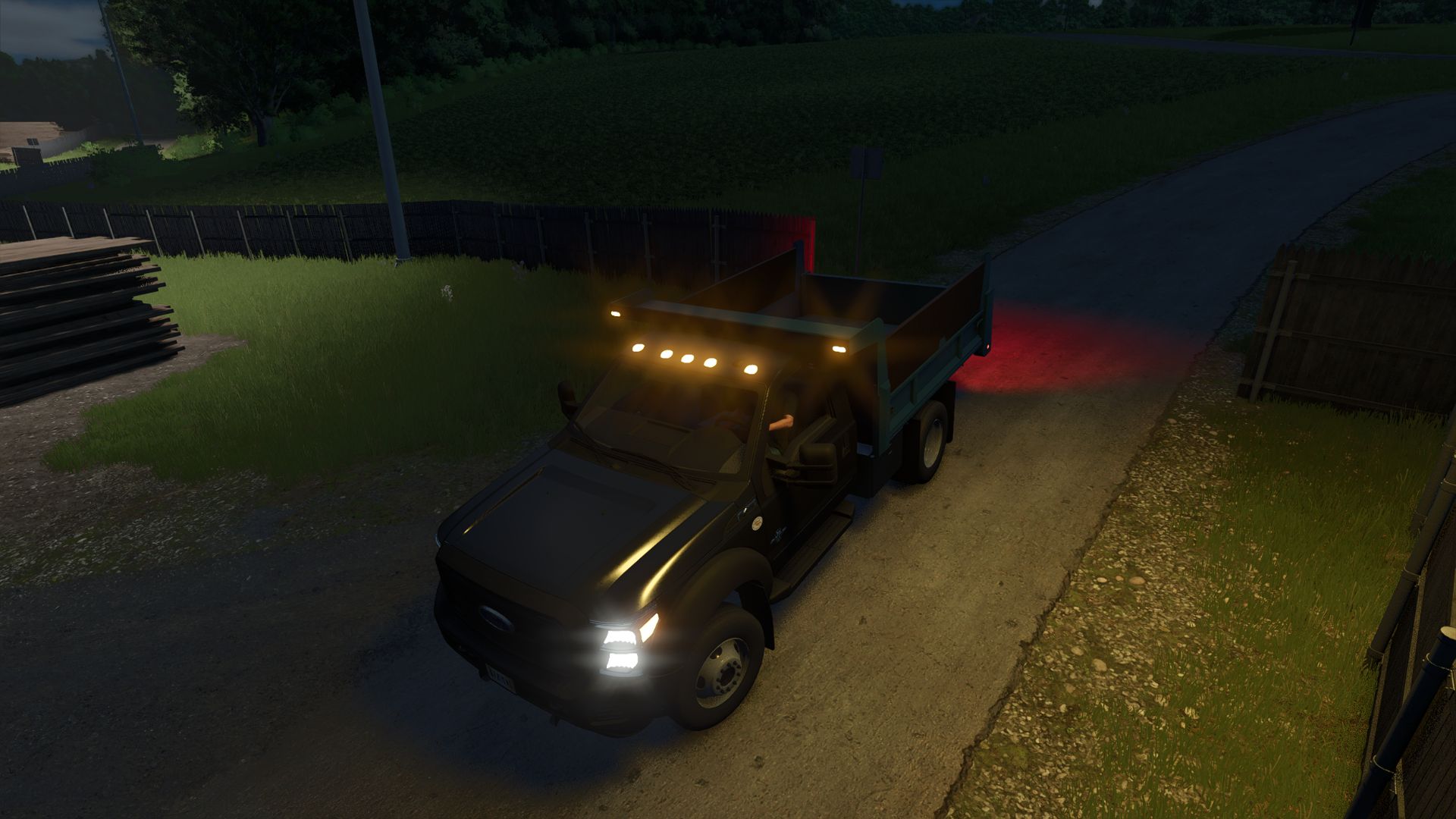 Autocarro con cassone ribaltabile Ford F550
