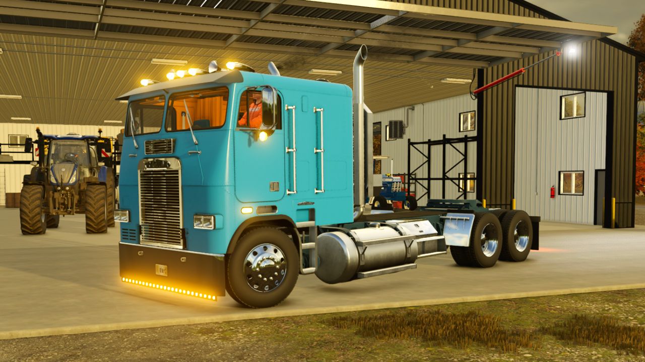 Freightliner FLT Cabover