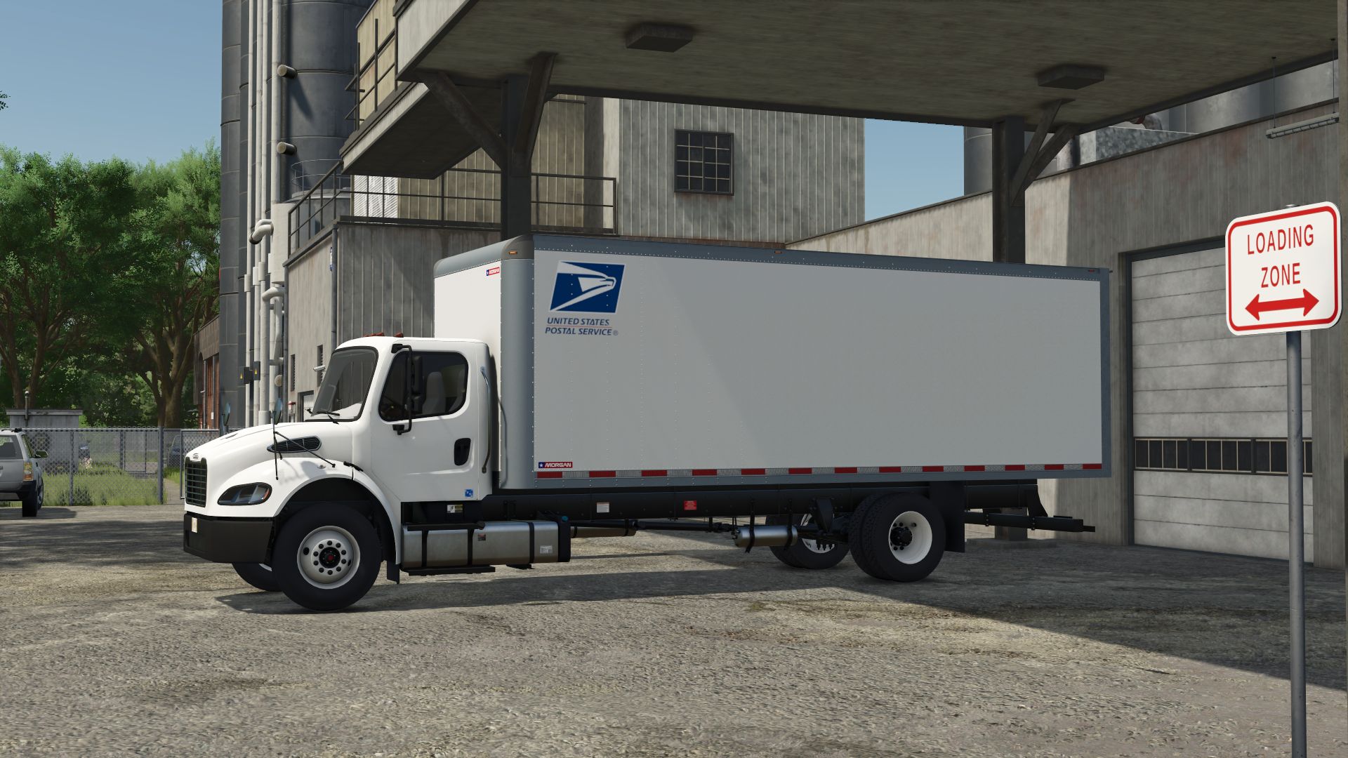 Camión de caja Freightliner M2