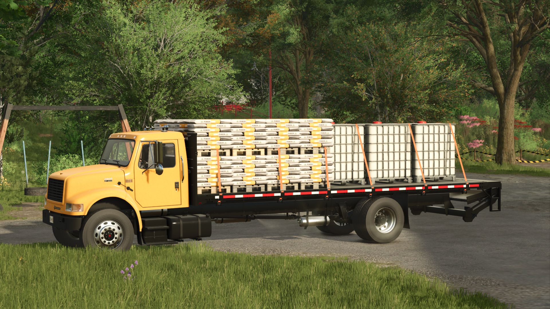 International 4900 Stakebed