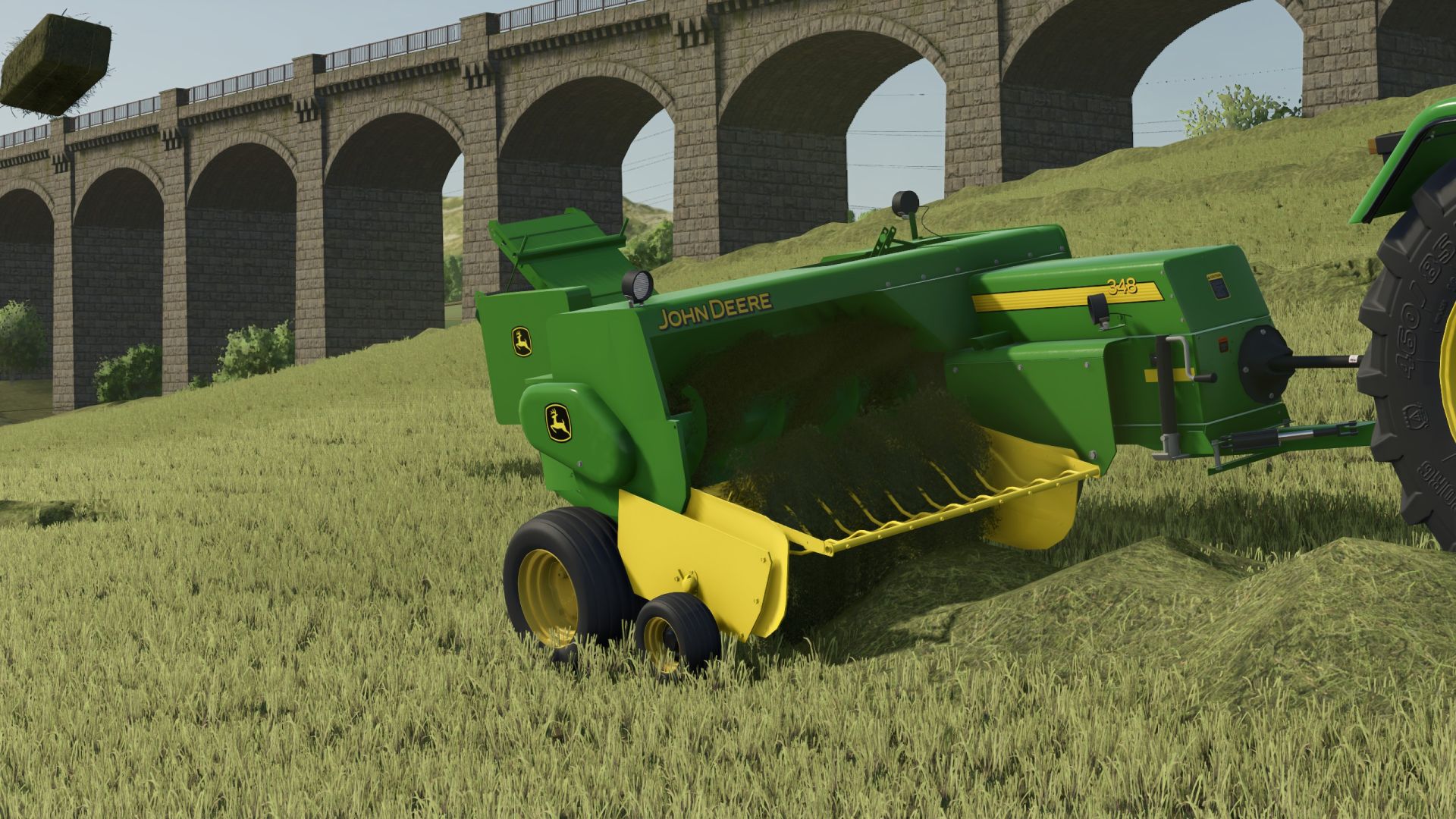 John Deere 348