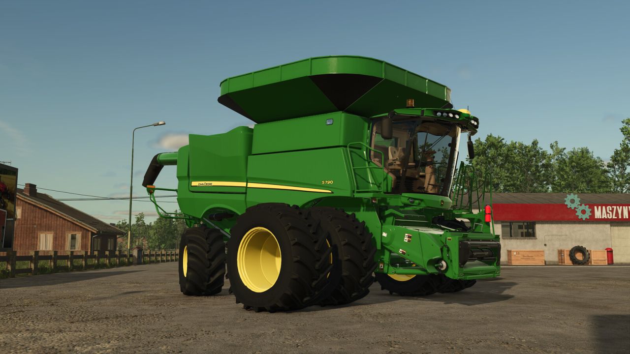 John Deere S700 Series Combines