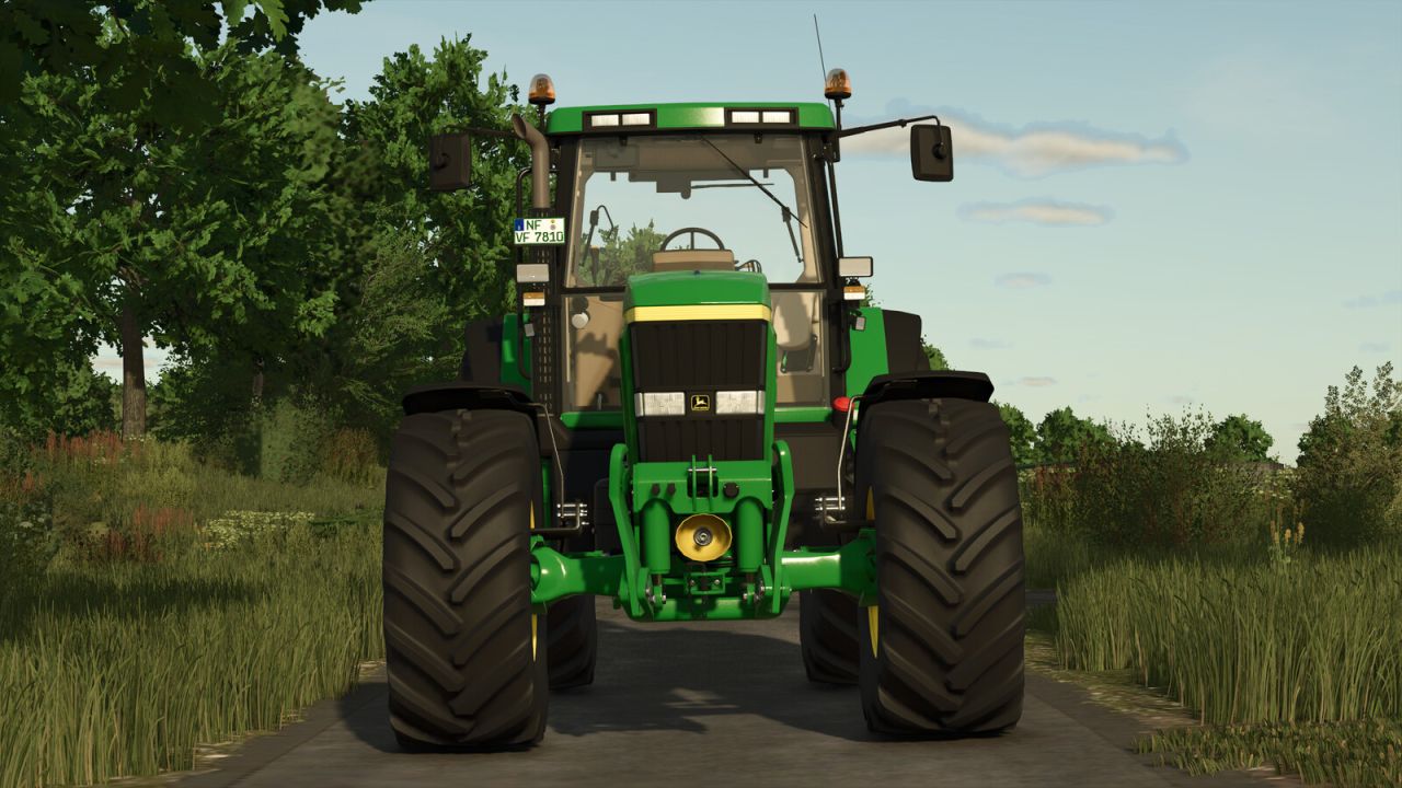 John Deere Series 7010
