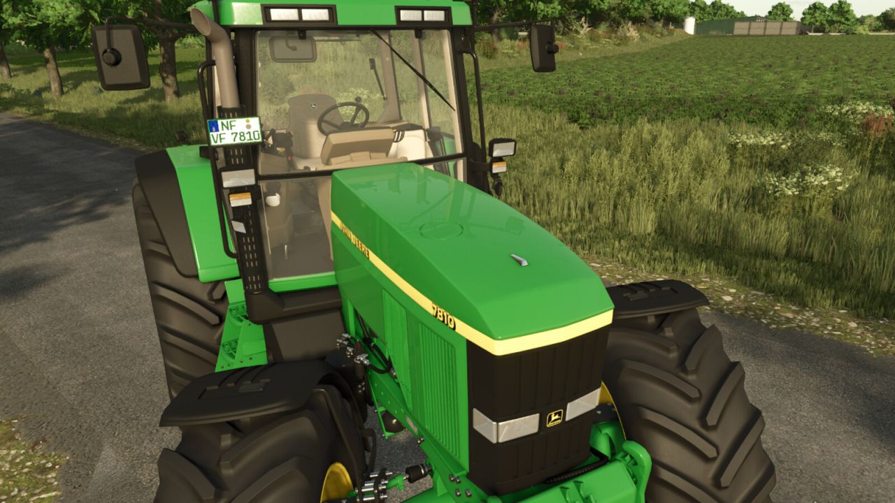 John Deere Series 7010