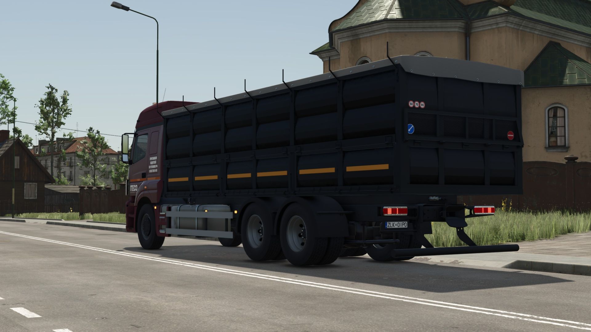 Kamaz 65207 + Nefaz 8332
