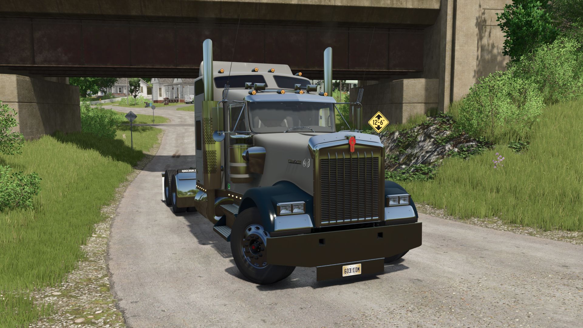 Kenworth W900L