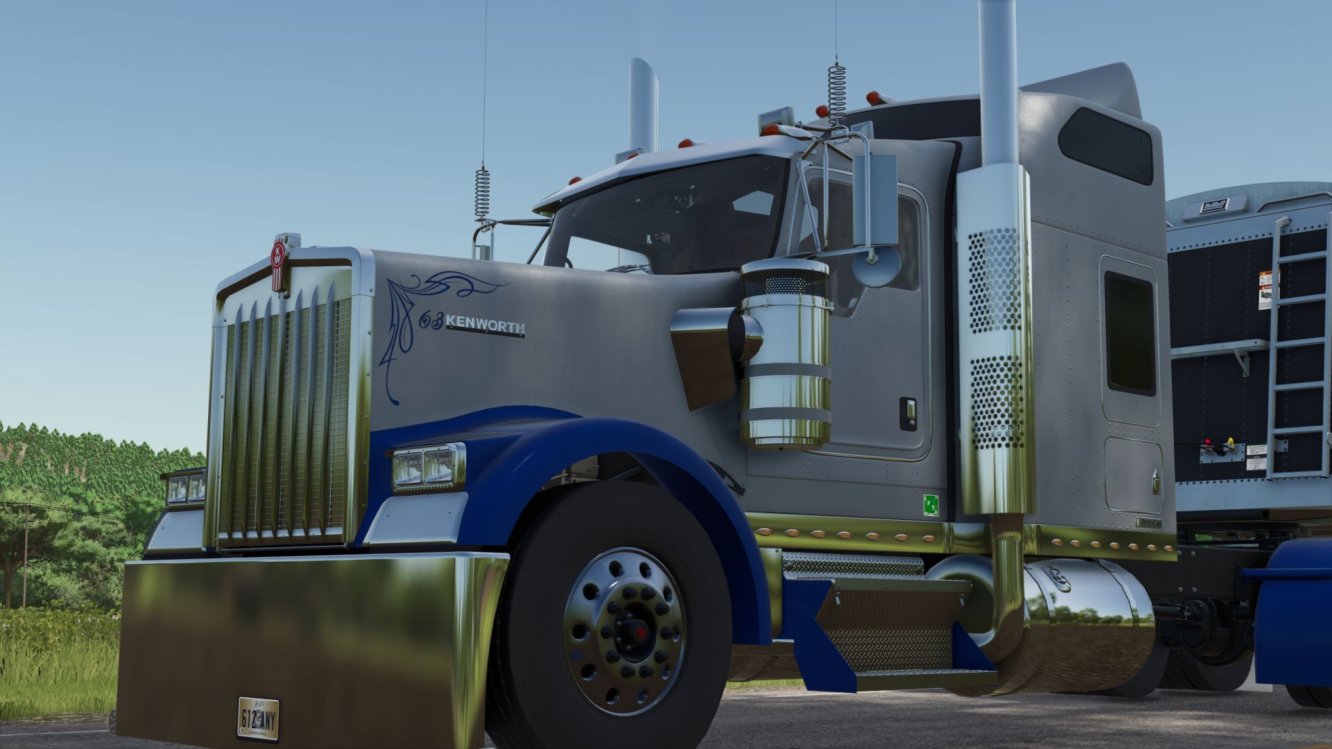 Kenworth W900L