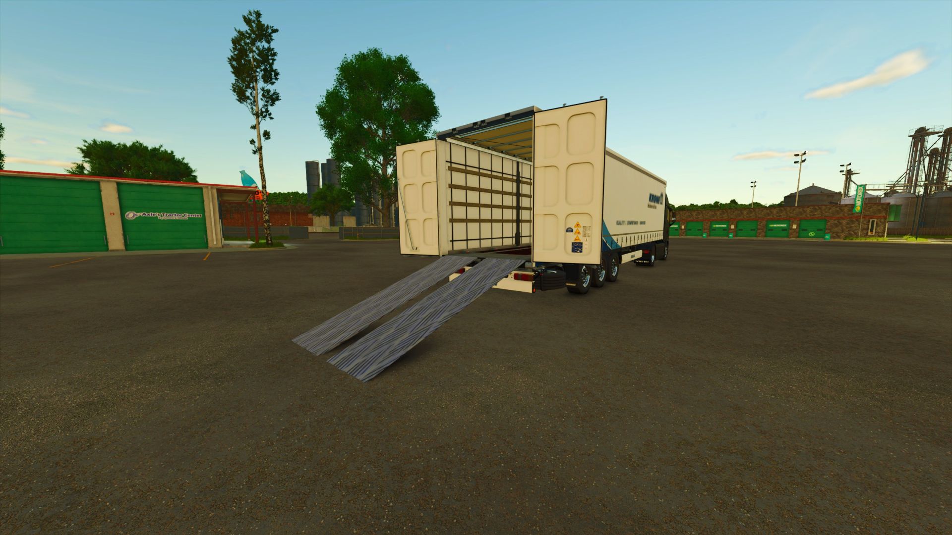 Krone Profil-liner Trailer With Ramps