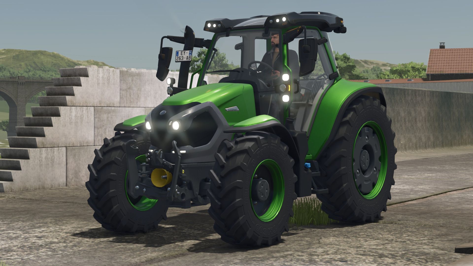 Lindner Lintrac 130 (многоцветная)