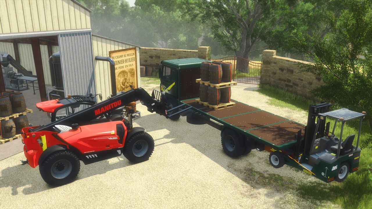 MAN 19.322 With Sliding Curtain