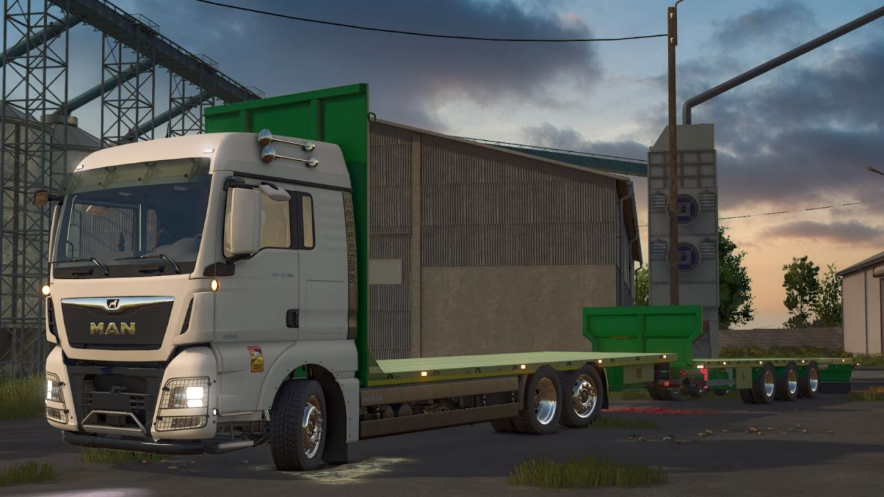 MAN TGX 6x2 Straw Bale