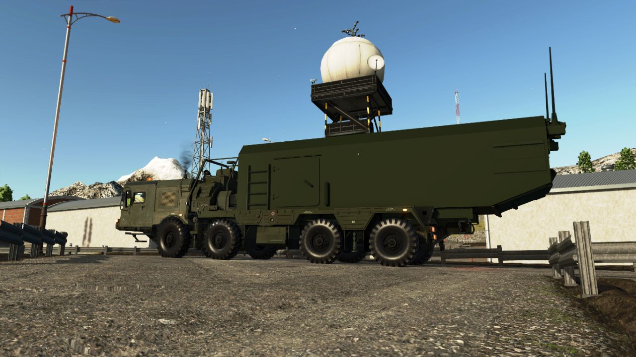 MZKT-7930 (Zwaar 8x8-chassis met commandovoerings- / C4ISR-module)