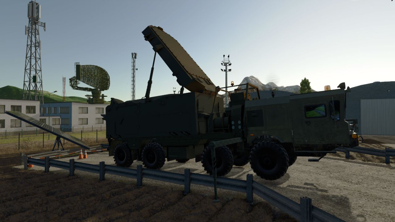 MZKT-7930 (Zwaar 8x8-chassis met radar / mobiel platform voor elektronische oorlogsvoering)