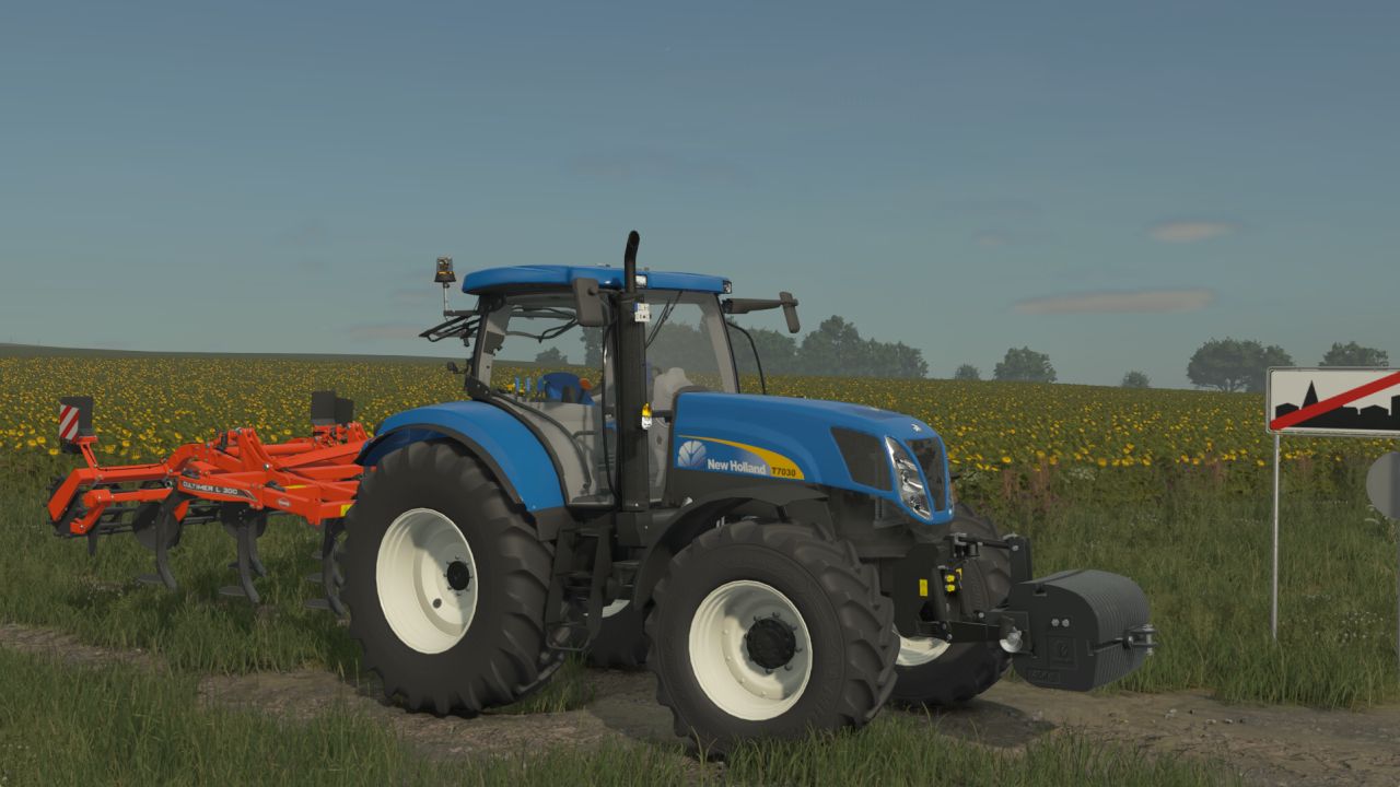 New Holland T7000 RC Series