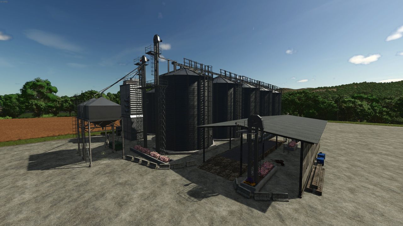 Velhos Silos da fazenda agrícola do estado