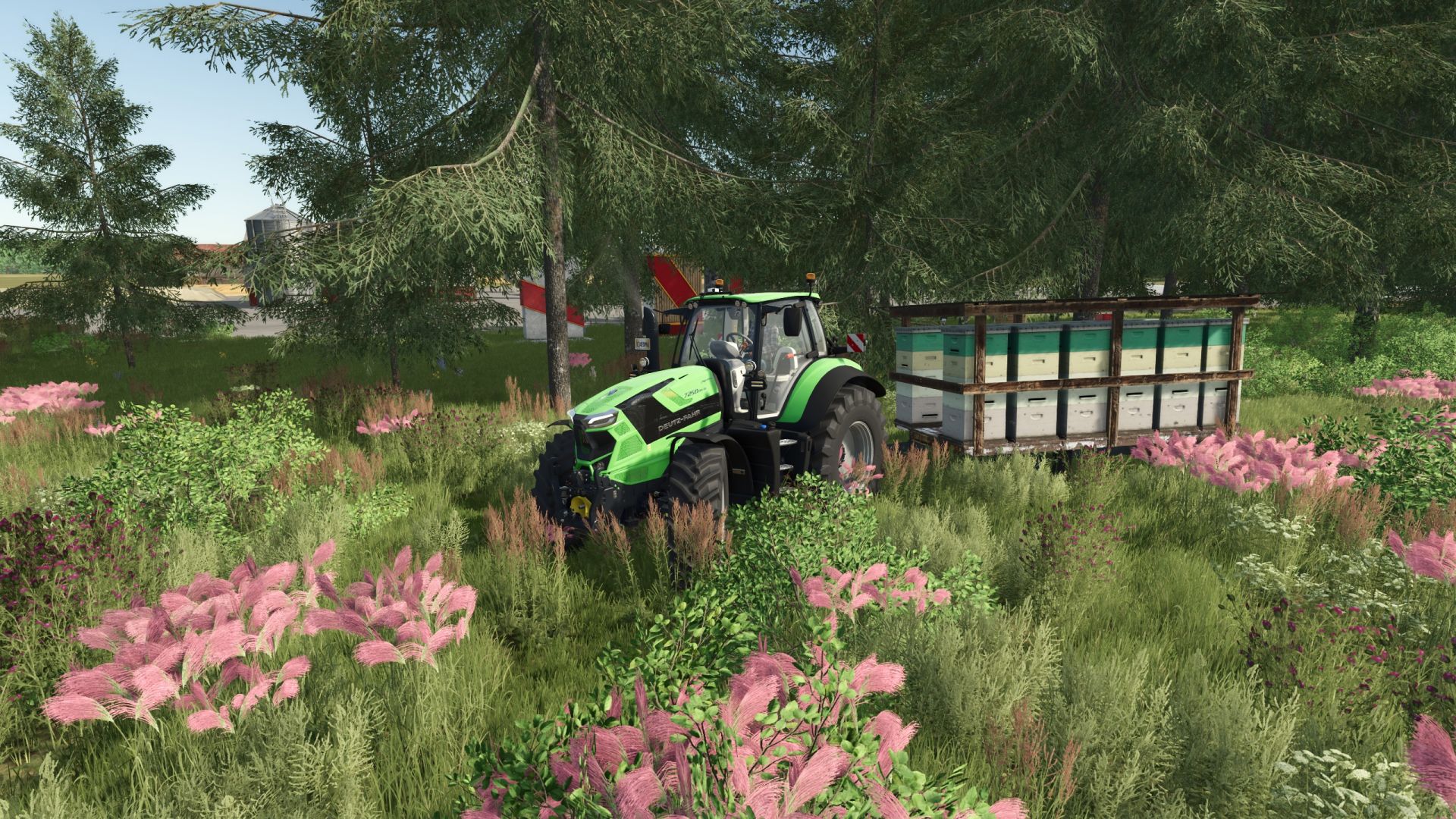 Vecchio trailer con alveari