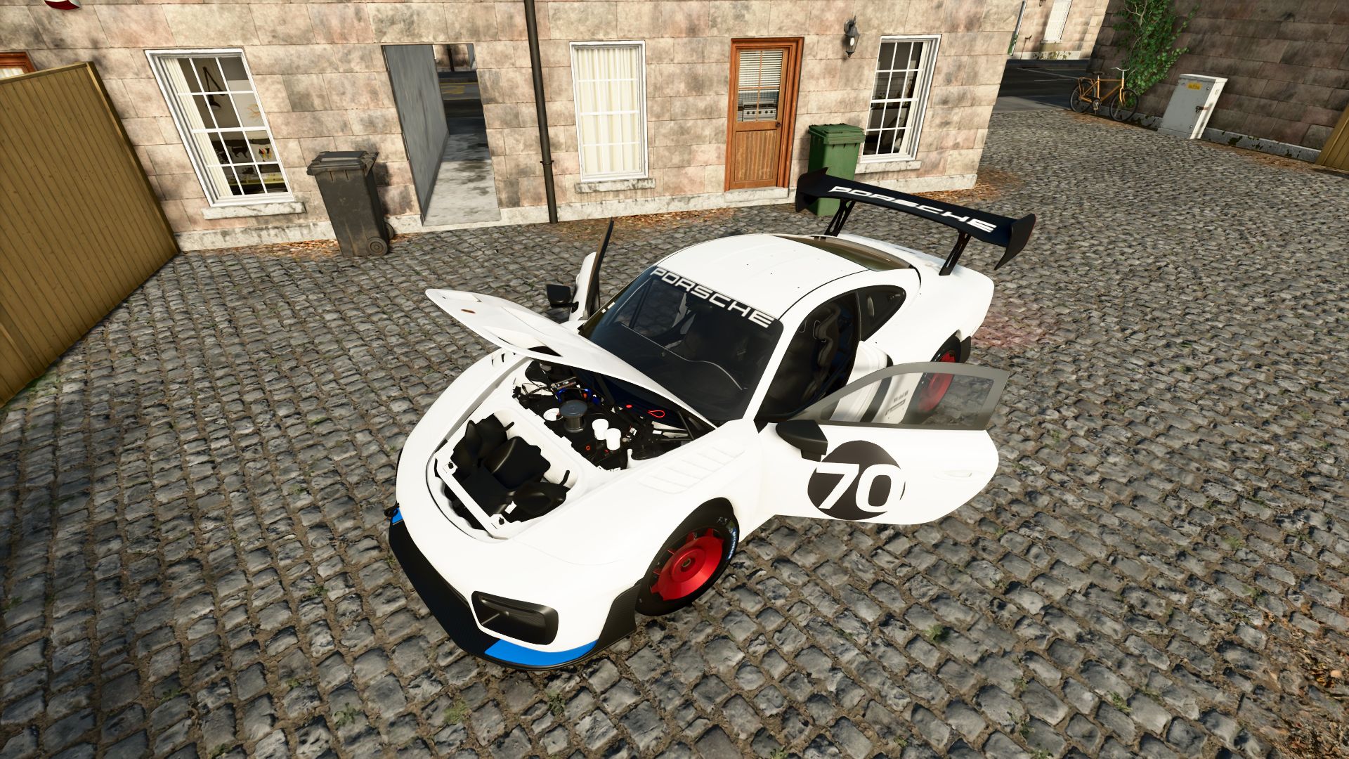 Porsche #70 Porsche Motorsport 935