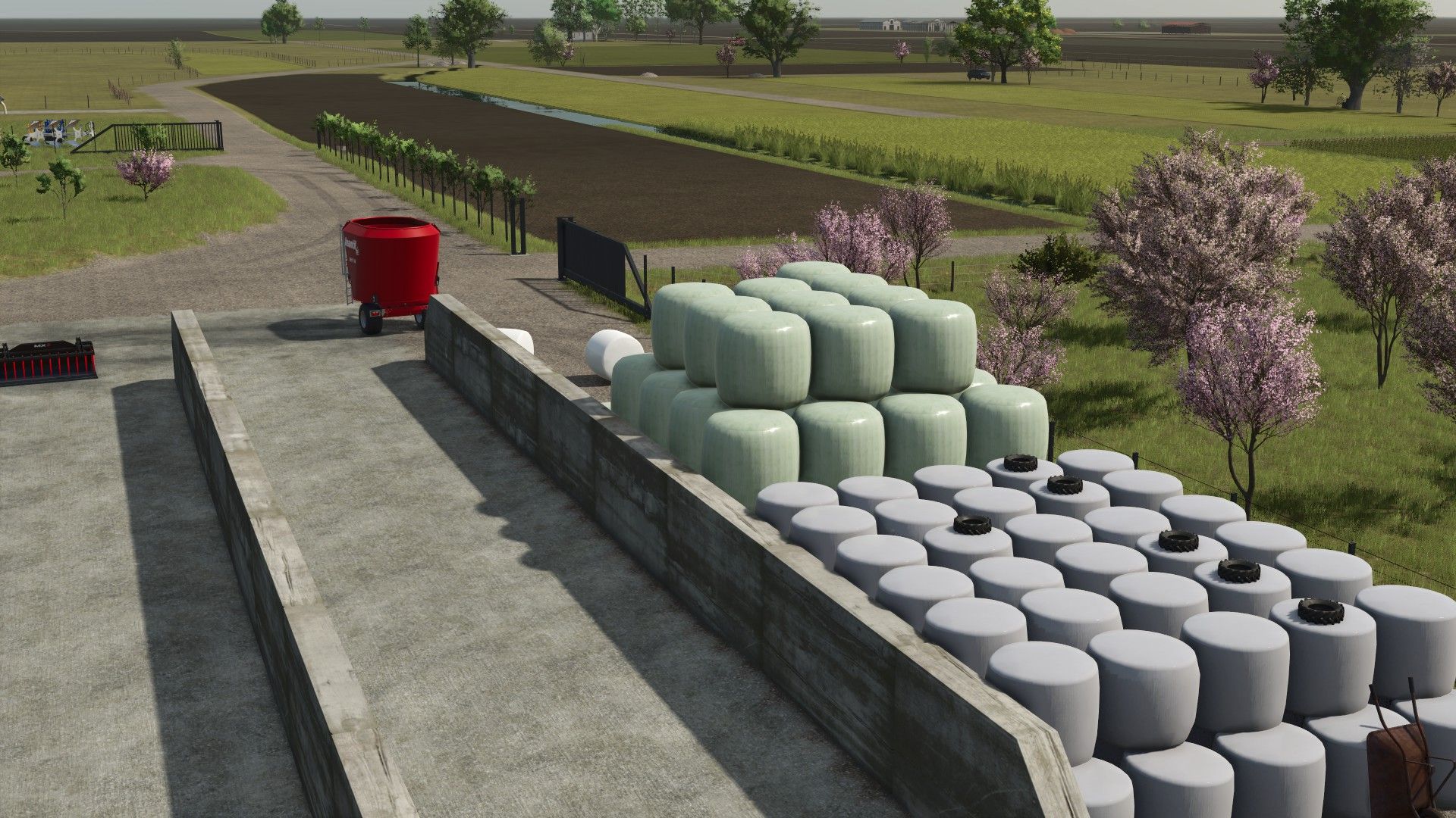 Silage/straw bale stack