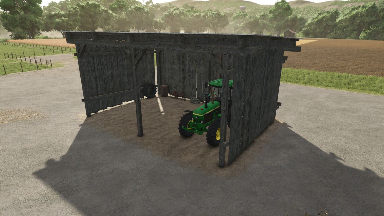 Petit vieux hangar en bois