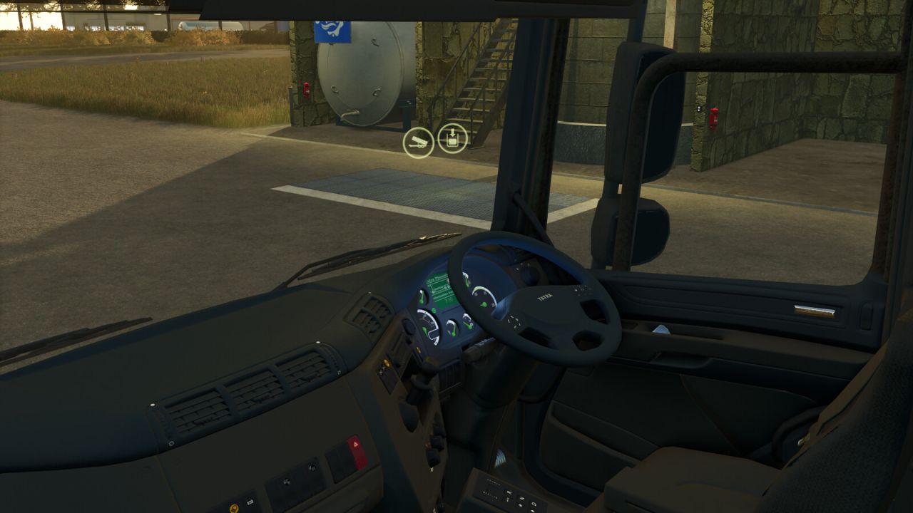 Caminhão agrícola Tatra Phoenix RHD 6x6