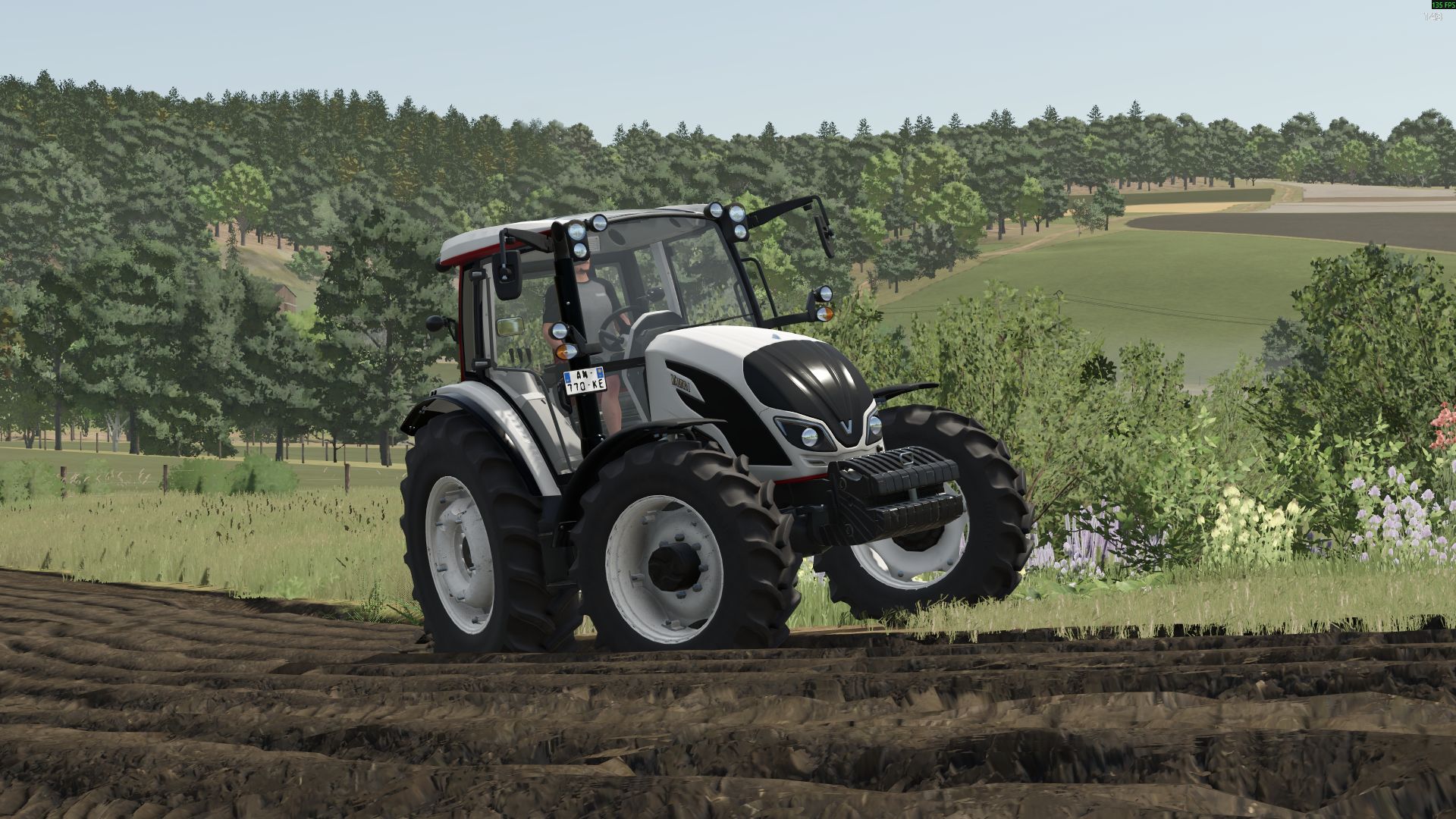 Valtra A114