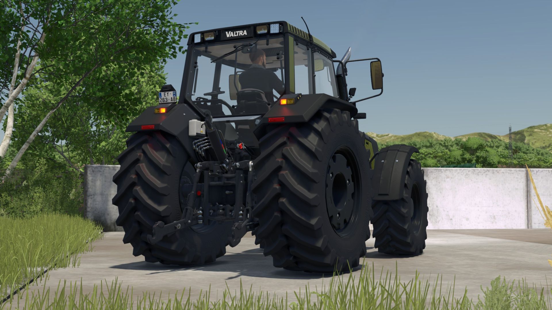 Valtra Valmet Series 8750 Rust Edition